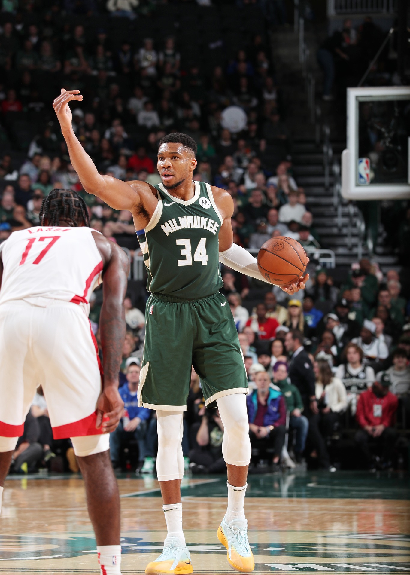 关于密尔沃基雄鹿迎意甲关键赛;集结日刷新队史纪录;赛场秩序良好;训练强度明显提升的信息 关于密尔沃基雄鹿迎意甲关键赛;集结日刷新队史纪录;赛场秩序良好;训练强度明显提升的信息